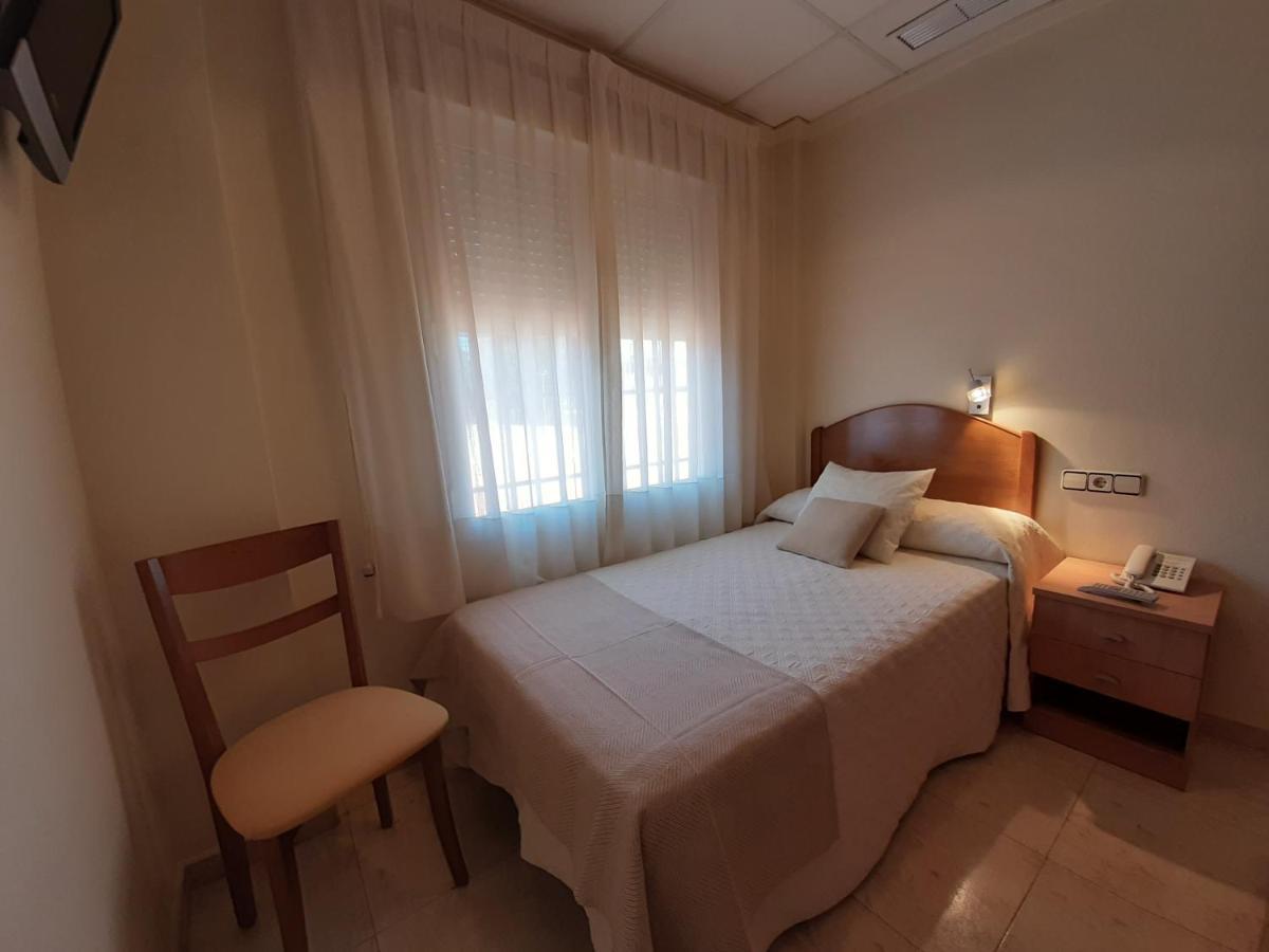 Hostal El Retiro Almoradí 外观 照片