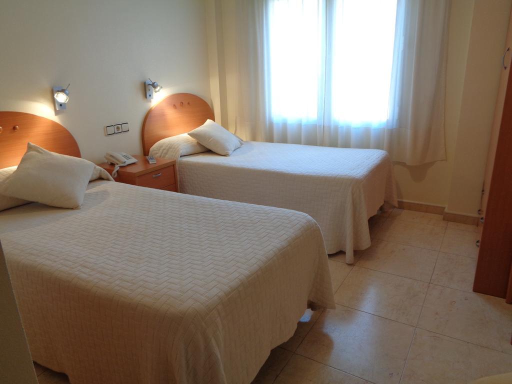 Hostal El Retiro Almoradí 外观 照片