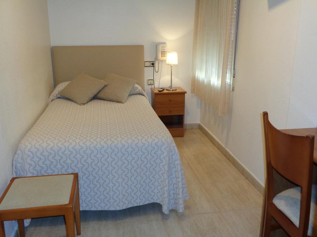 Hostal El Retiro Almoradí 外观 照片