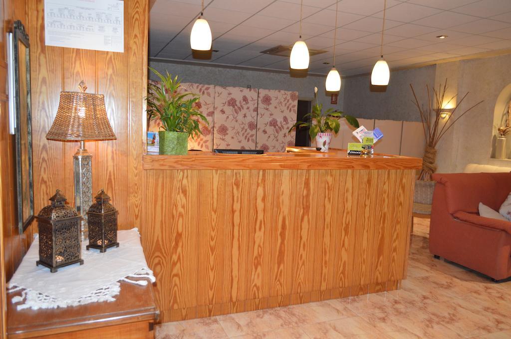 Hostal El Retiro Almoradí 外观 照片